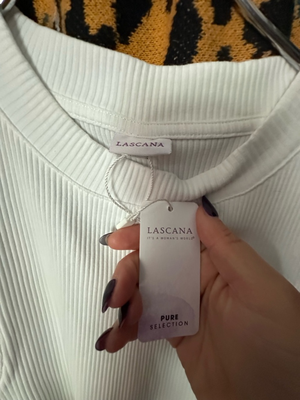 LASCANA | White Ribbed Sleeveless Tank Top - Picture 2 of 3
